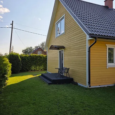 Linnamaja Kuni 10-le Inimesele Ferienhaus *