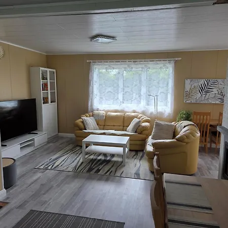 Linnamaja Kuni 10-le Inimesele Holiday home Karksi-Nuia